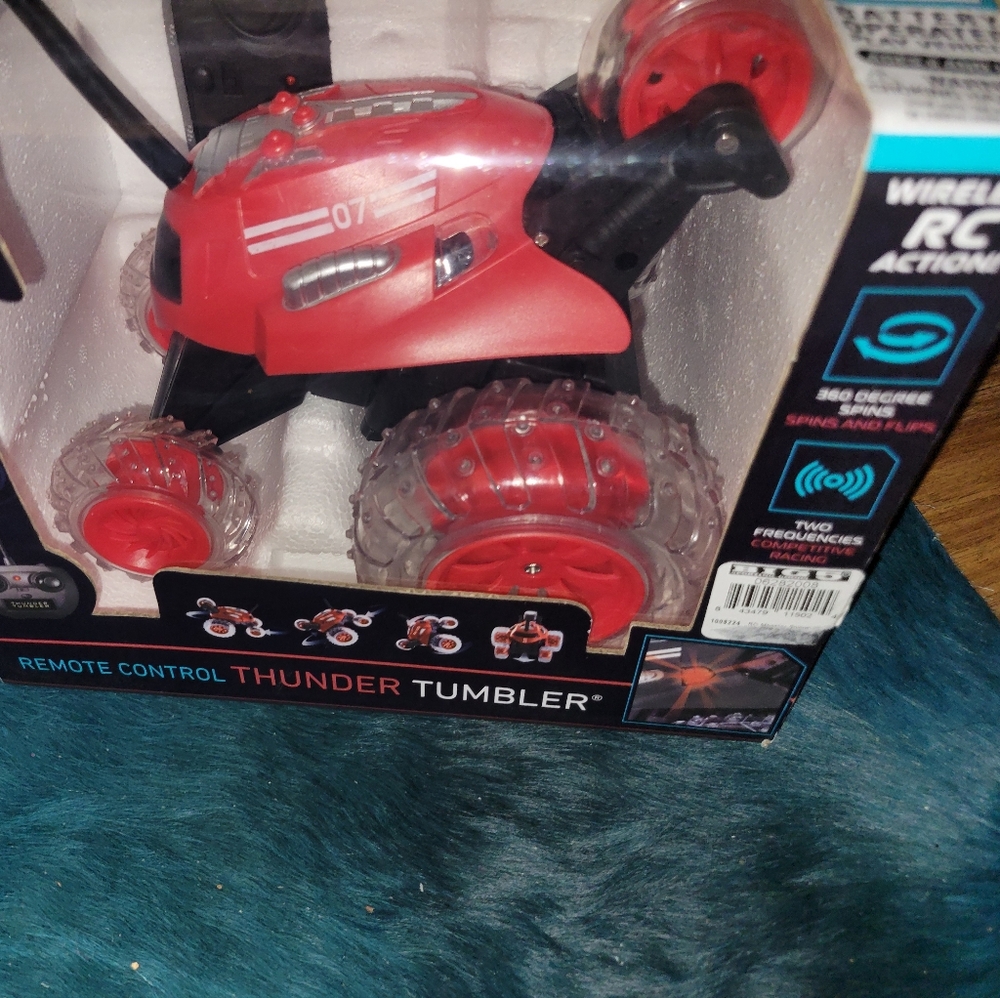 Remote Control Thunder Tumbler - Vibrant Red Or Blue